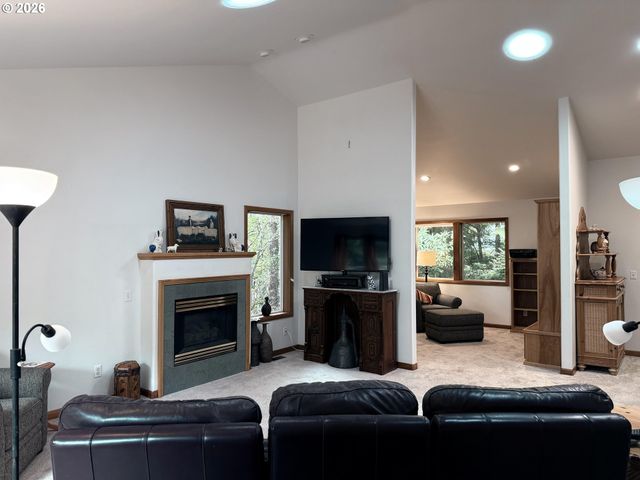 95 Sw Cormorant, Depoe Bay, OR 97341