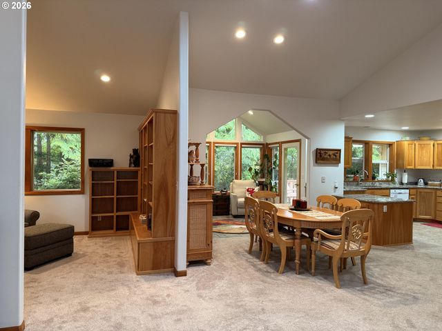 95 Sw Cormorant, Depoe Bay, OR 97341