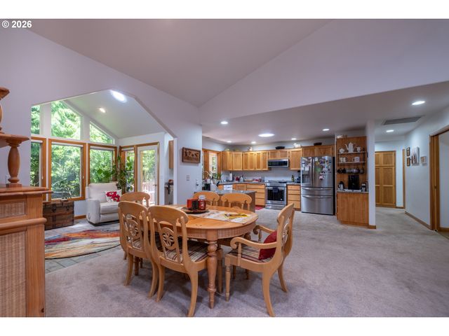 95 Sw Cormorant, Depoe Bay, OR 97341