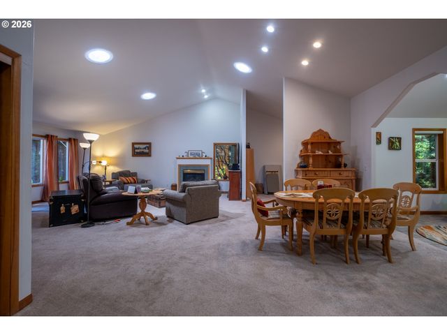 95 Sw Cormorant, Depoe Bay, OR 97341