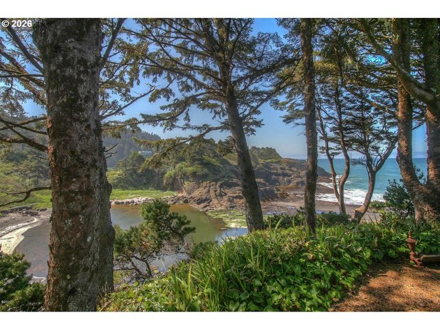 95 Sw Cormorant, Depoe Bay, OR 97341