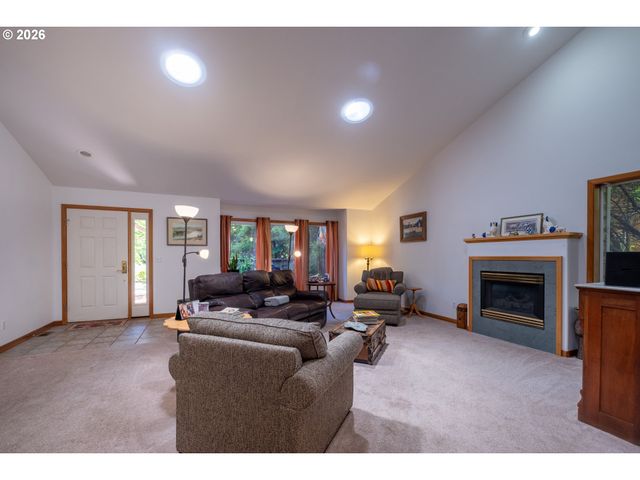 95 Sw Cormorant, Depoe Bay, OR 97341