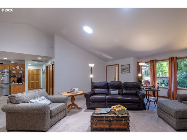 95 Sw Cormorant, Depoe Bay, OR 97341