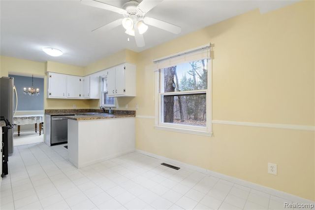 14408 Mccaslin Lake Road, Linden, MI 48451