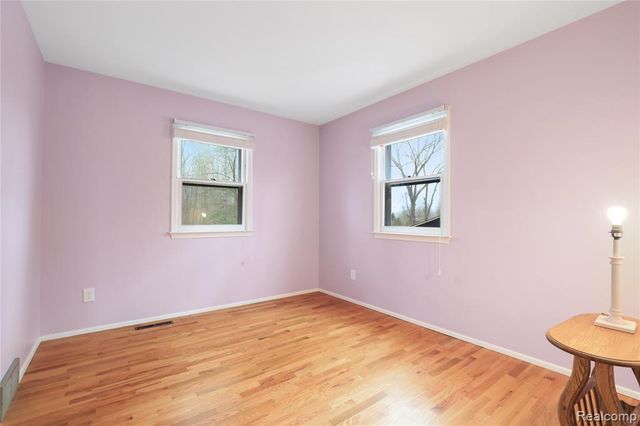 14408 Mccaslin Lake Road, Linden, MI 48451