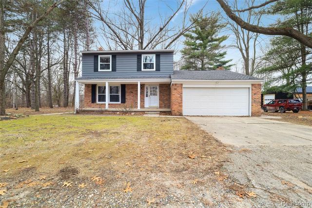 14408 Mccaslin Lake Road, Linden, MI 48451