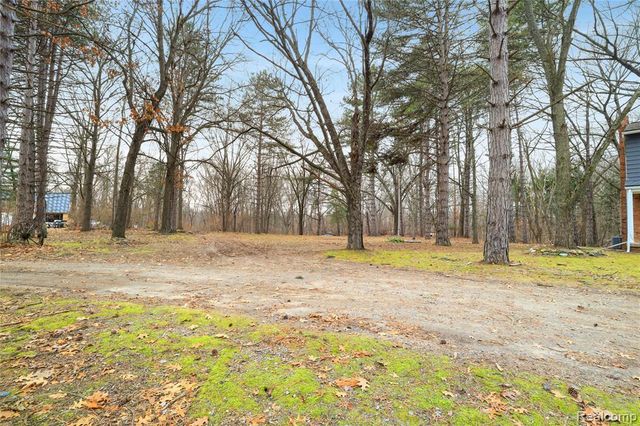 14408 Mccaslin Lake Road, Linden, MI 48451