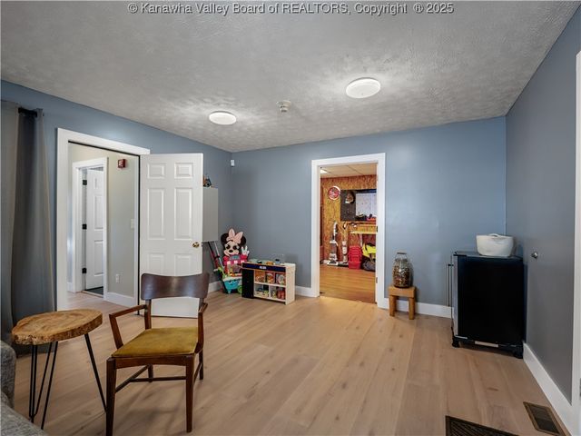 612 Rocky Step Drive, Scott Depot, WV 25560