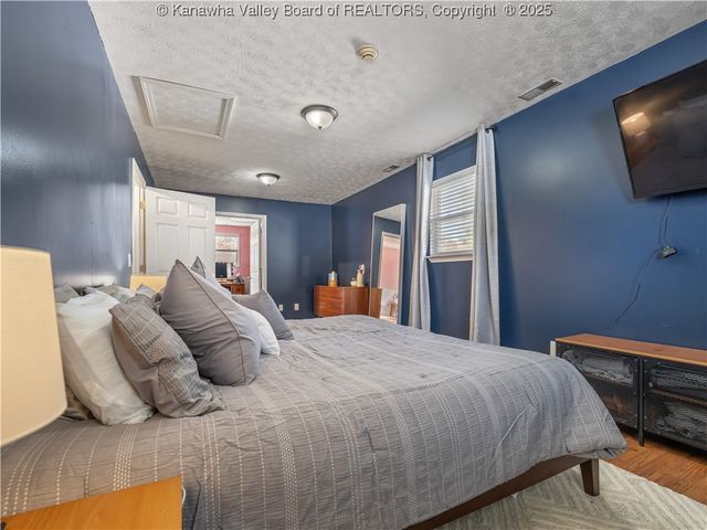 612 Rocky Step Drive, Scott Depot, WV 25560