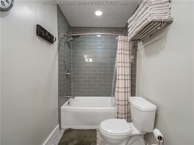 612 Rocky Step Drive, Scott Depot, WV 25560