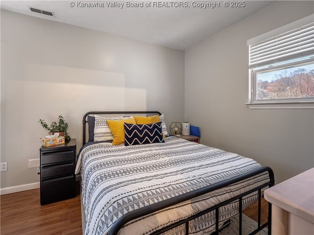 612 Rocky Step Drive, Scott Depot, WV 25560