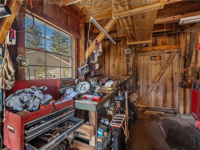 612 Rocky Step Drive, Scott Depot, WV 25560