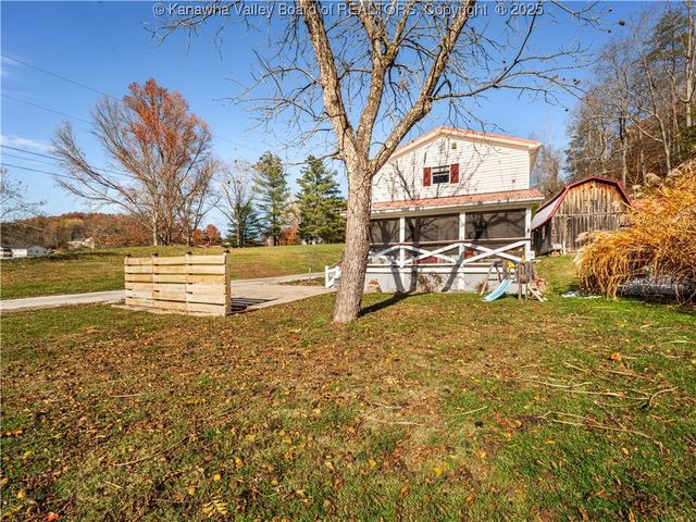 612 Rocky Step Drive, Scott Depot, WV 25560