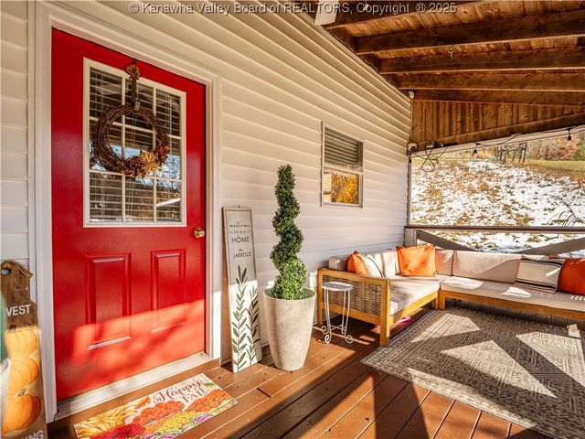 612 Rocky Step Drive, Scott Depot, WV 25560