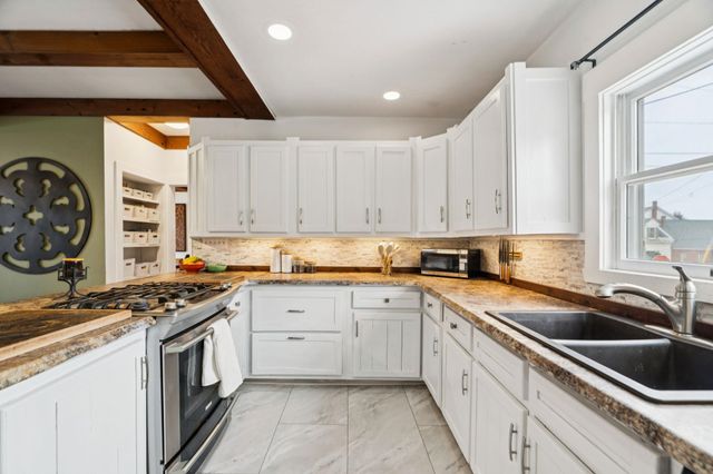 80 Laurel Street, Newport, NH 03773