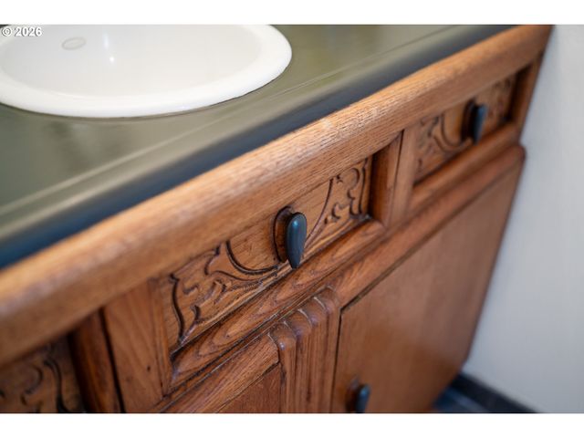 1801 Nw DOLPHIN Ln, Waldport, OR 97394