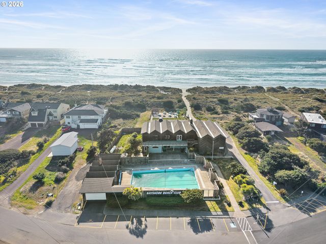 1801 Nw DOLPHIN Ln, Waldport, OR 97394