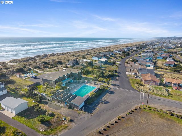 1801 Nw DOLPHIN Ln, Waldport, OR 97394