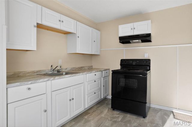 309 N Floridale Avenue, St Louis, MO 63135