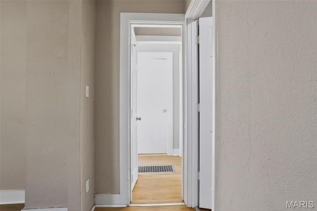 309 N Floridale Avenue, St Louis, MO 63135