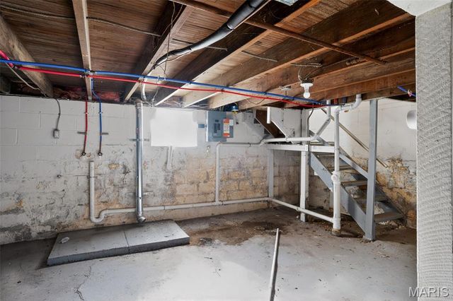 309 N Floridale Avenue, St Louis, MO 63135