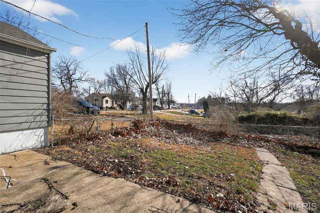 309 N Floridale Avenue, St Louis, MO 63135