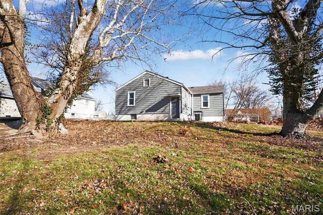 309 N Floridale Avenue, St Louis, MO 63135