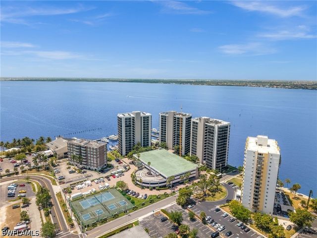 1900 Virginia AVE 902, Fort Myers, FL 33901