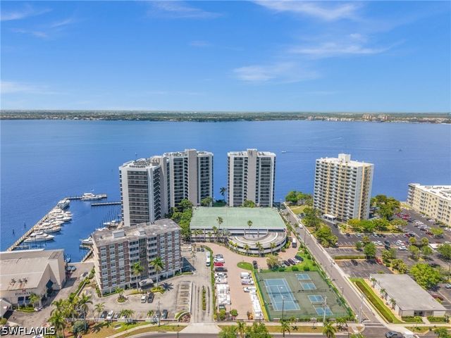 1900 Virginia AVE 902, Fort Myers, FL 33901