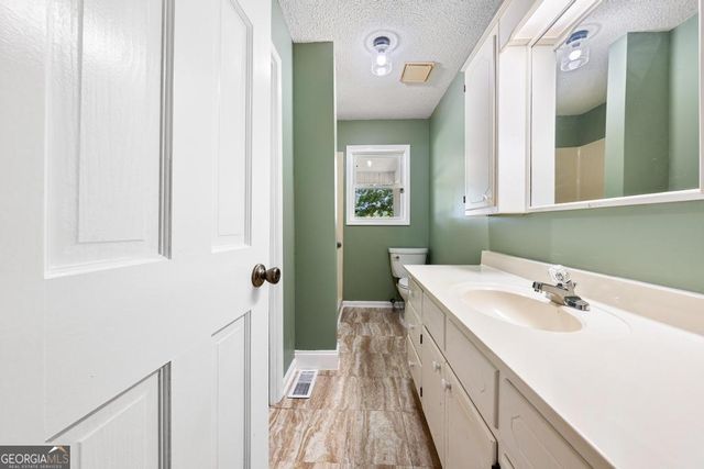 481 North Fairview Road, Lavonia, GA 30553