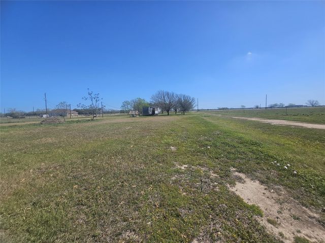4121 N Sh 60 Highway, East Bernard, TX 77435
