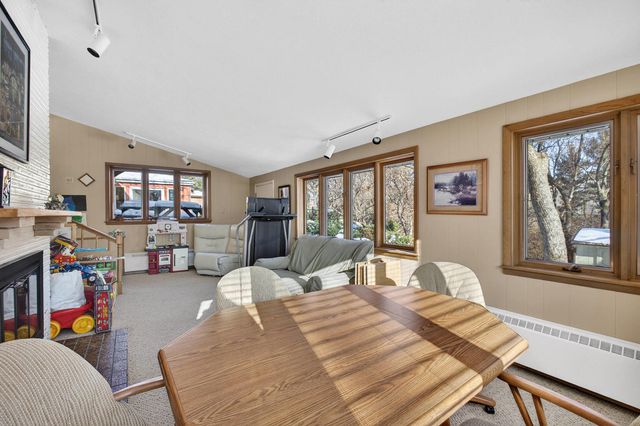 3232 26th Street, Moline, IL 61265