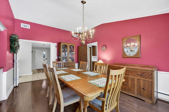 3232 26th Street, Moline, IL 61265