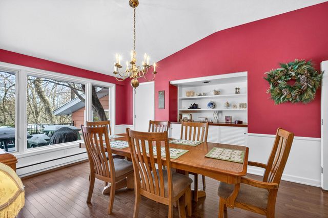 3232 26th Street, Moline, IL 61265