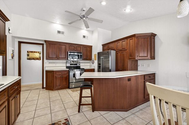 3232 26th Street, Moline, IL 61265