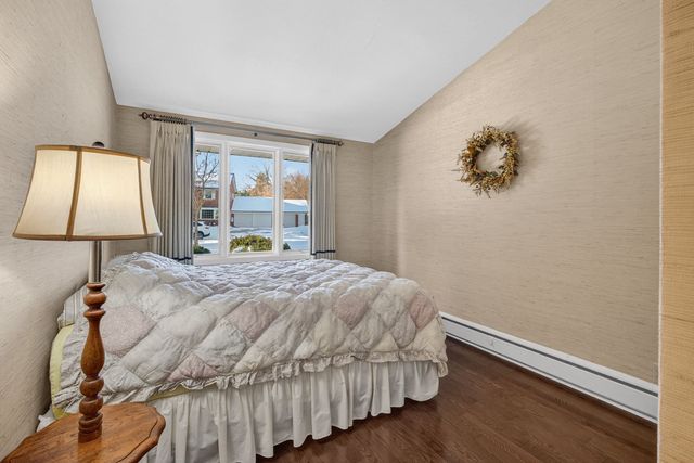 3232 26th Street, Moline, IL 61265