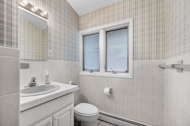 3232 26th Street, Moline, IL 61265