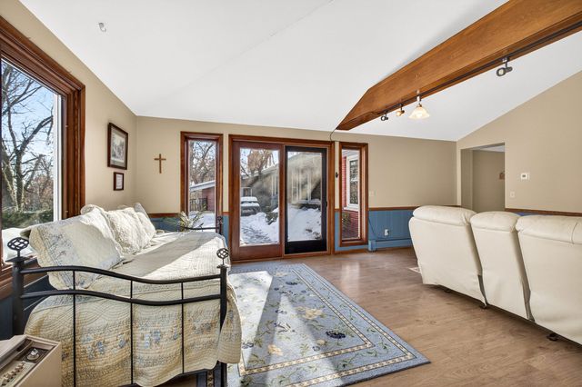 3232 26th Street, Moline, IL 61265