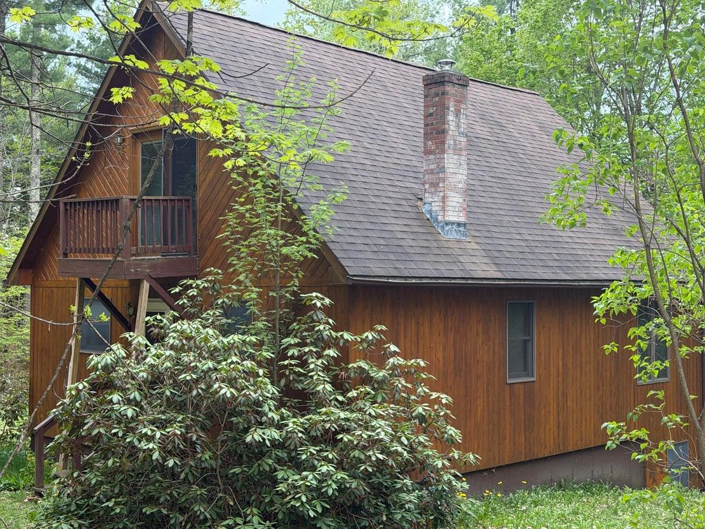 11501 Vt Route 111, Morgan, VT 05853