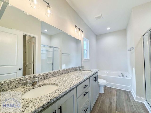 97 Hamilton Drive, Hinesville, GA 31313