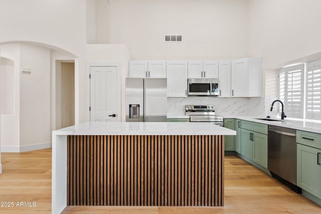 386 W pecan Place, Tempe, AZ 85284