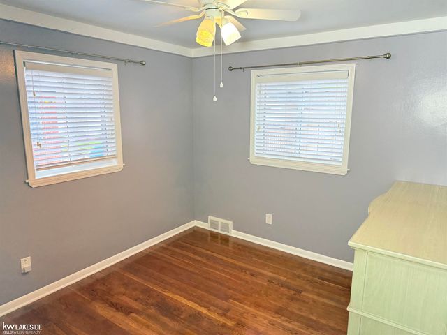 23148 Port Street, Saint Clair Shores, MI 48082