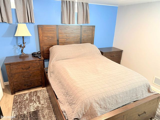 23148 Port Street, Saint Clair Shores, MI 48082