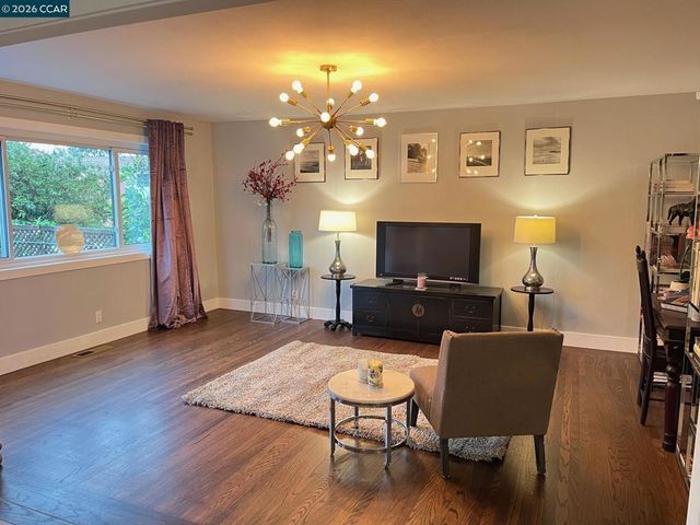 620 Kentucky St, Vallejo, CA 94590