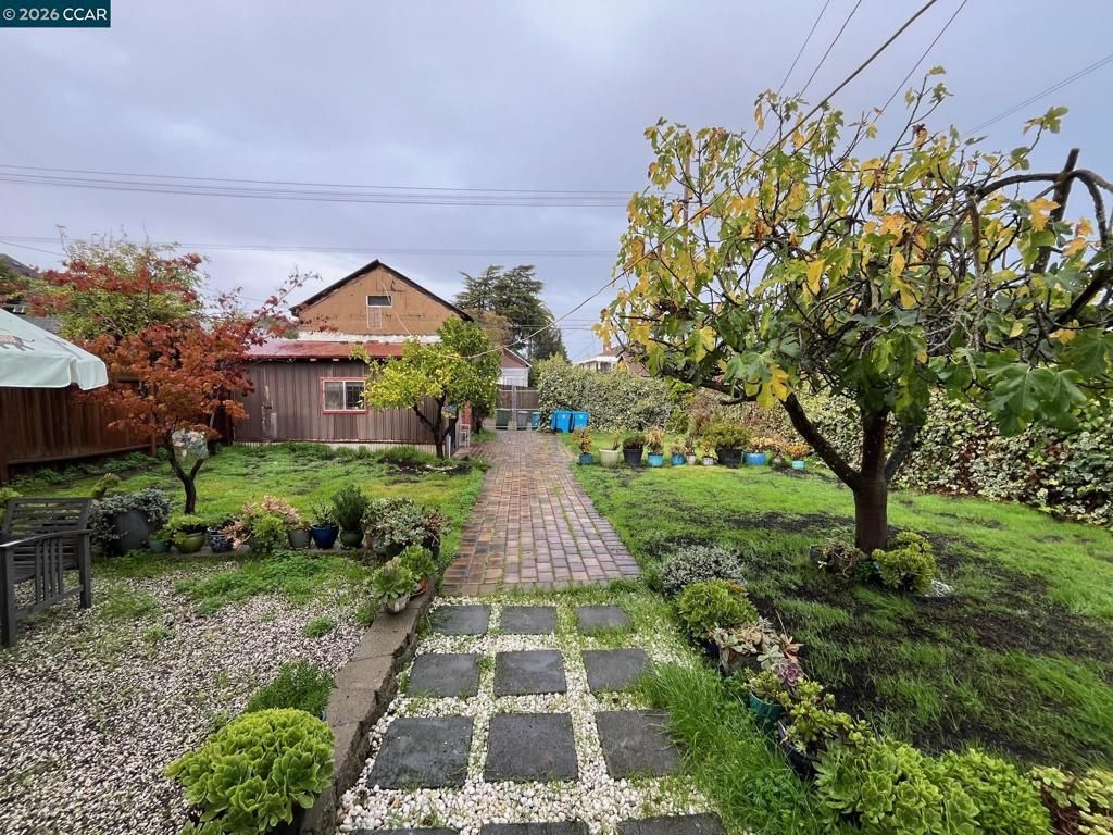 Image 25 of property listing at 620 Kentucky St, Vallejo, CA 94590