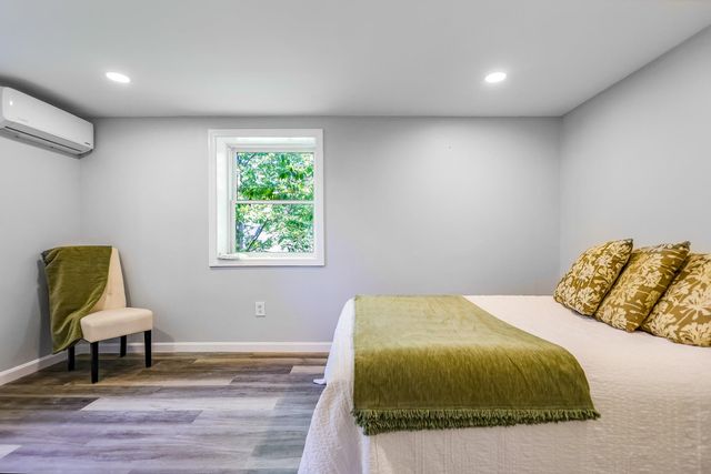 40 Grove Avenue, Salem, NH 03079