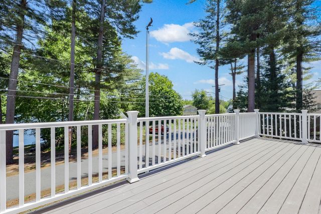 40 Grove Avenue, Salem, NH 03079