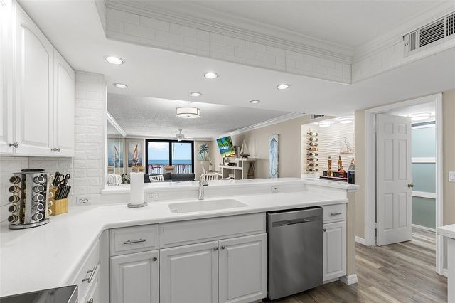 4800 Highway A1A None 211, Vero Beach, FL 32963