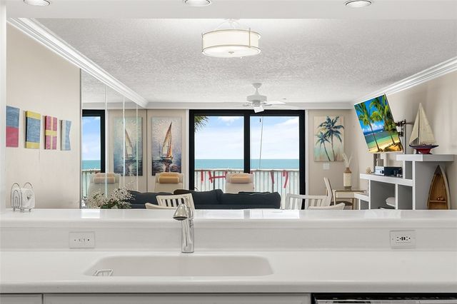4800 Highway A1A None 211, Vero Beach, FL 32963