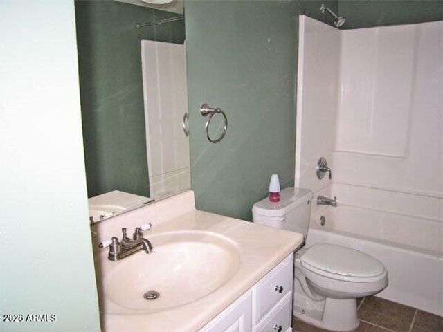 2338 W LINDNER Avenue 6, Mesa, AZ 85202